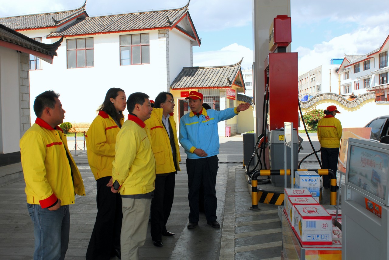 �����ڬF��